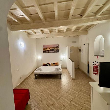 Lovely Portion Of Property Few Steps From Basilica Santa Croce Florença Exterior foto