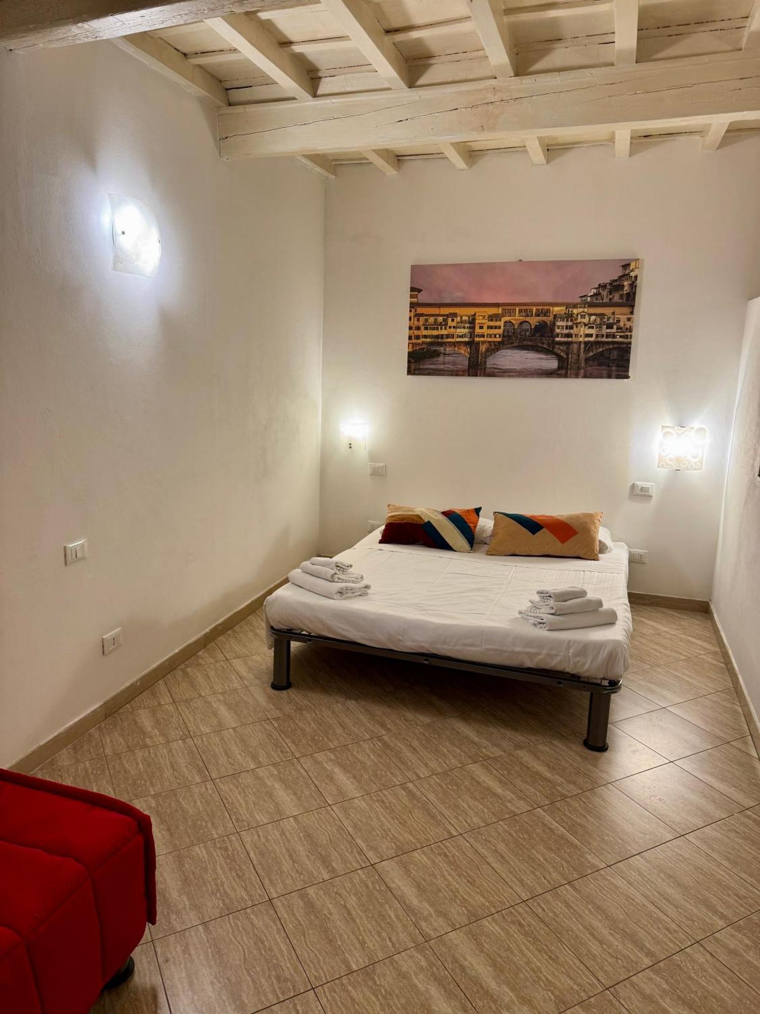 Lovely Portion Of Property Few Steps From Basilica Santa Croce Florença Exterior foto