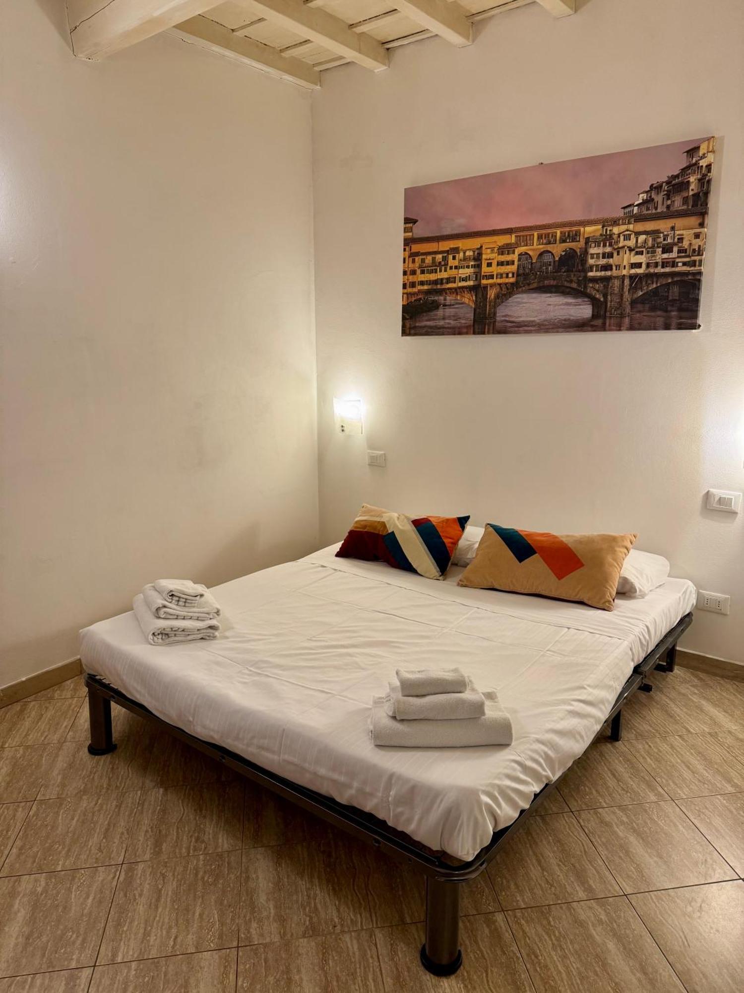 Lovely Portion Of Property Few Steps From Basilica Santa Croce Florença Exterior foto